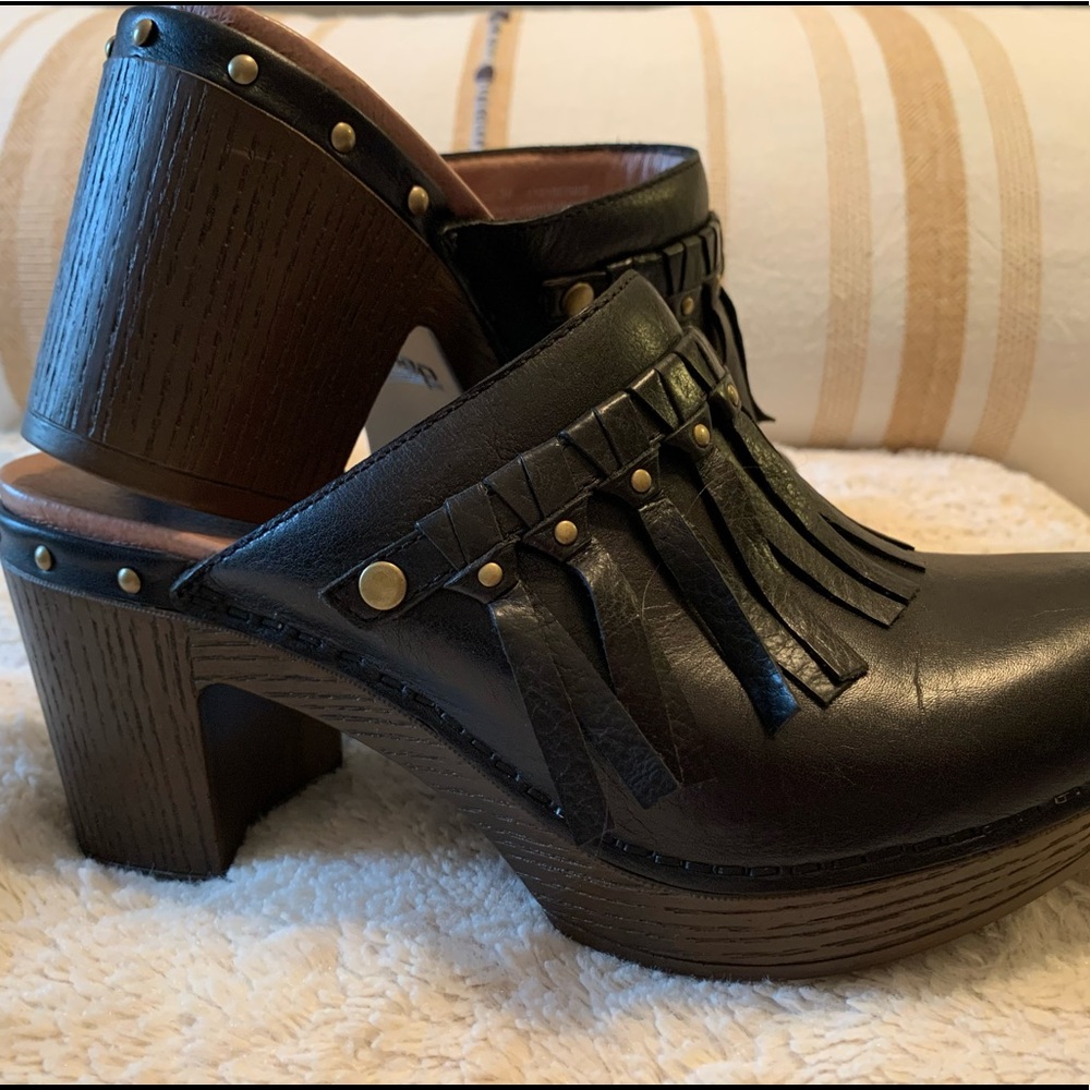 Dansko black clogs with tassels size 36(6)